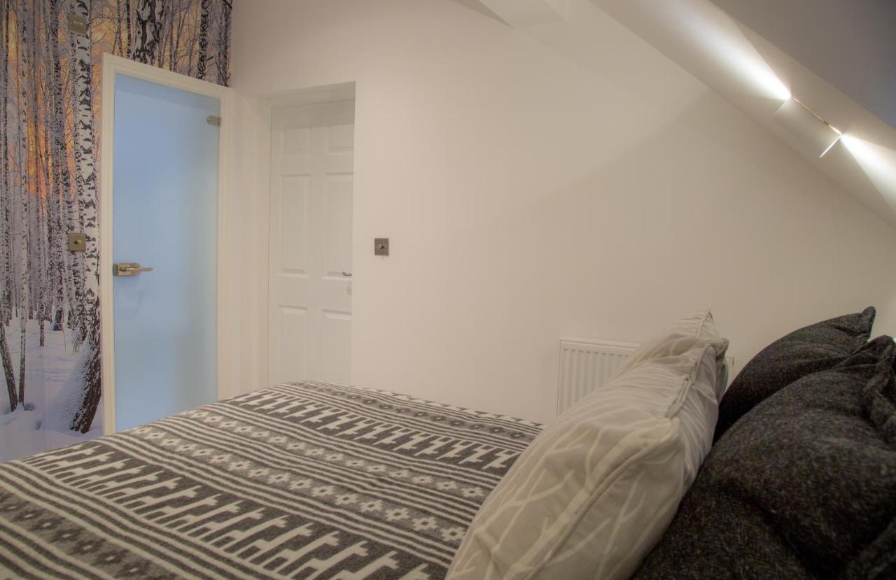 Winckley Stays Preston  Eksteriør bilde A bedroom in a typical apartment