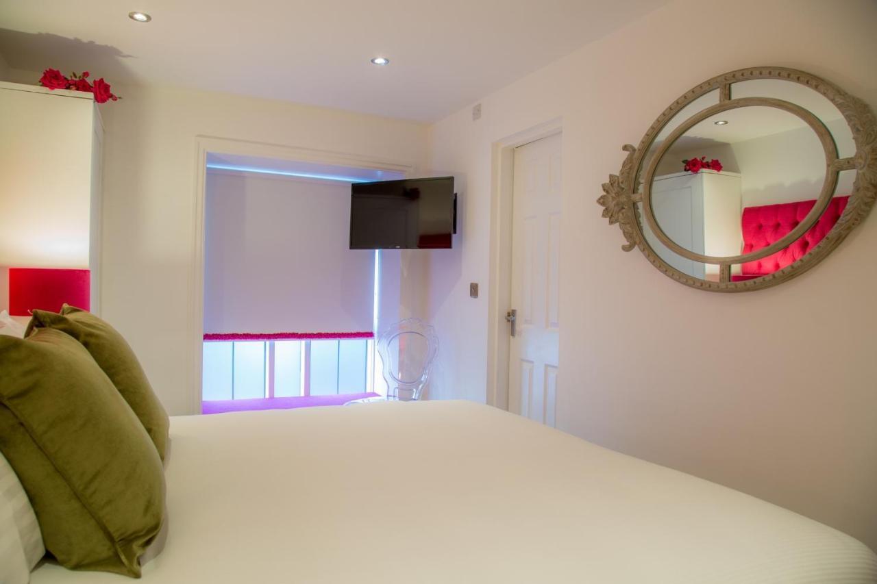 Winckley Stays Preston  Eksteriør bilde A bedroom at the hotel